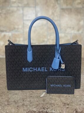 Michael Kors Scarlett Med Satchel & Matching Wallet Set Black/Sth Pacific Blue